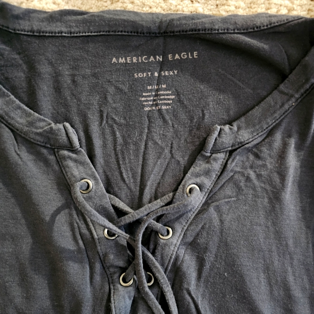 SIZE MEDIUM - AE soft & sexy tshirt